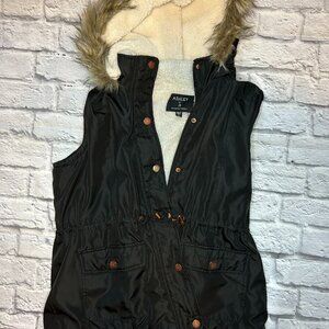 Hooded Vest